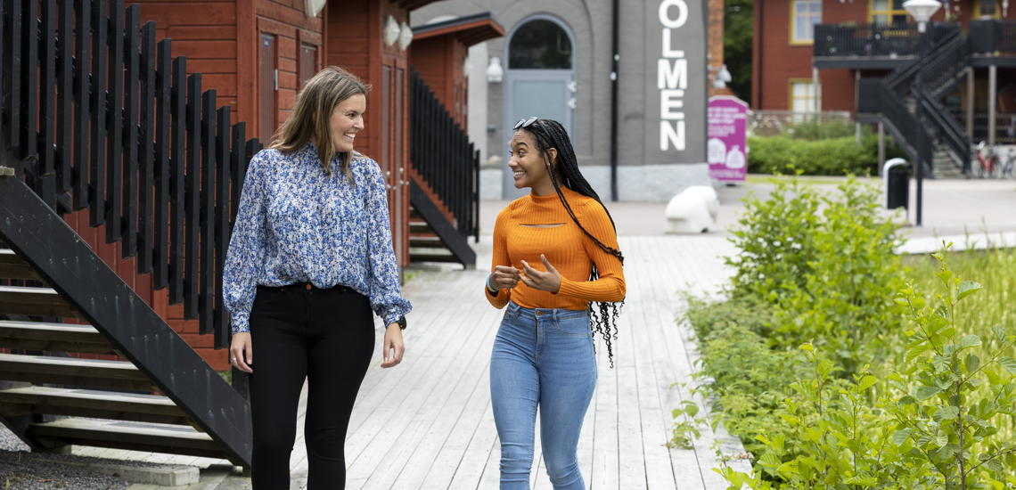 Två hyresgäster i ett bostadsområde