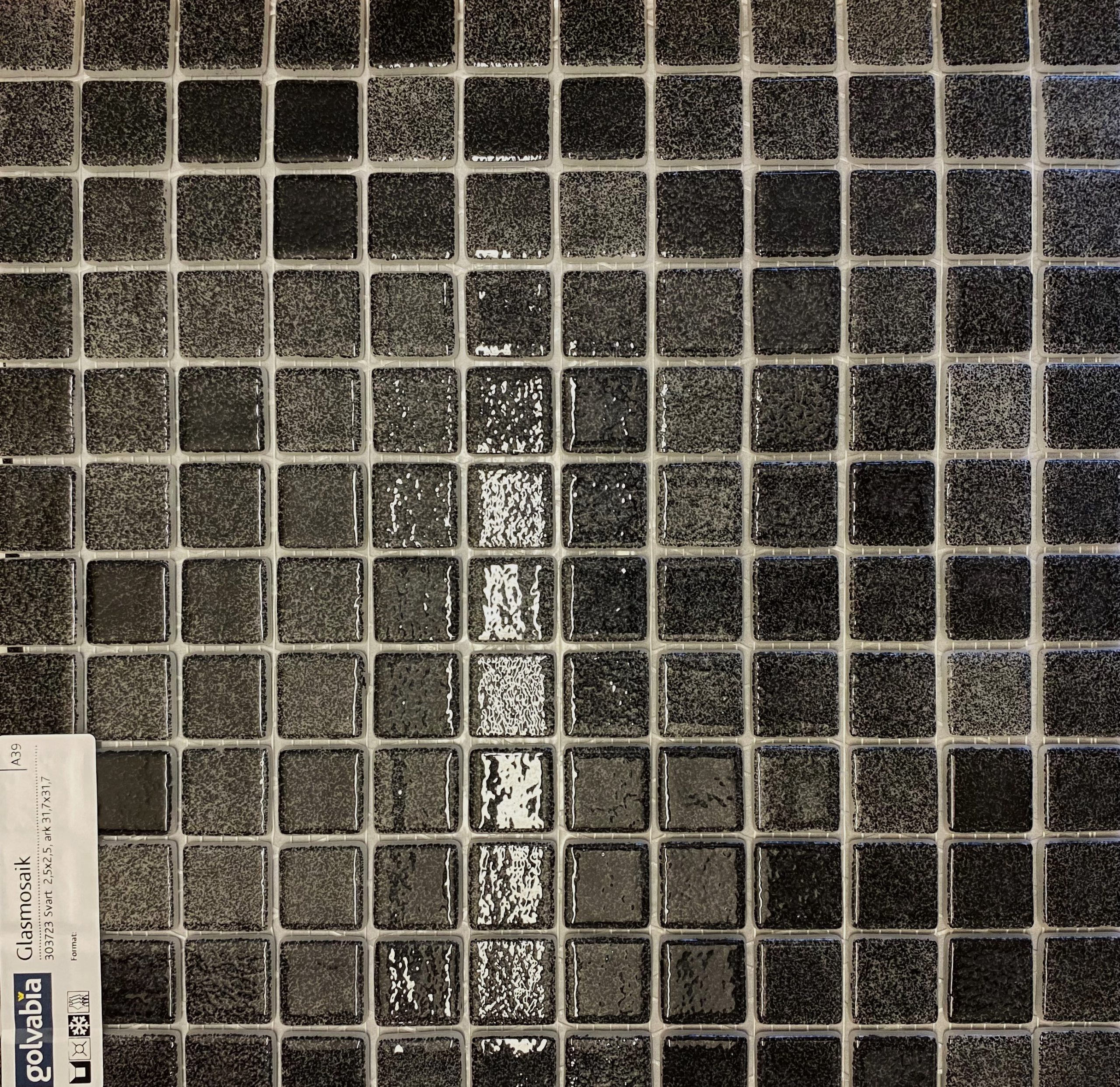 Mosaik, svart (303723)<strong><br>114kr-148kr/månad</strong>